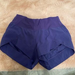 lululemon shorts size 2